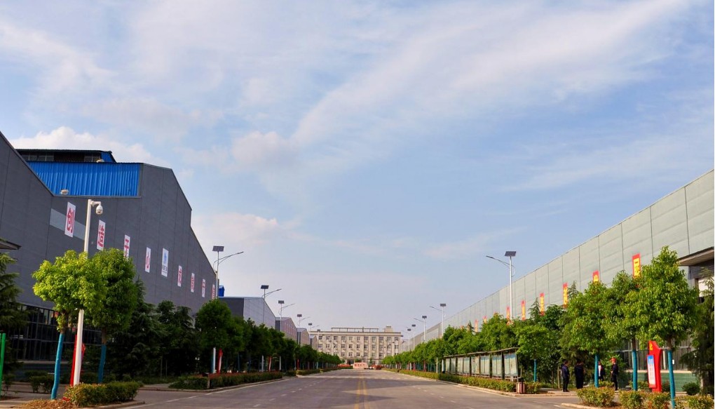 800萬投資一個豬場，請大家幫我看看這個投資效益怎么樣？